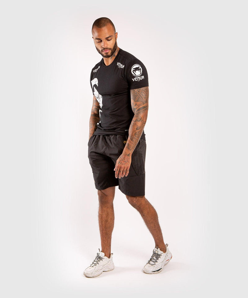 Camiseta Venum Giant - Negro Foto 7