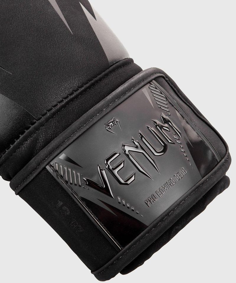 Guantes de Boxeo Venum Impact - Negro/Negro Foto 4