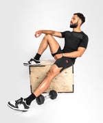 Camiseta Venum Okinawa 3.0 - Negro/Rojo