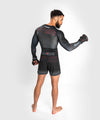 Rashguard Venum Okinawa 3.0 - Manga Larga - Negro/Rojo