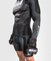 Rashguard Venum Okinawa 3.0 - Manga Larga - Negro/Rojo