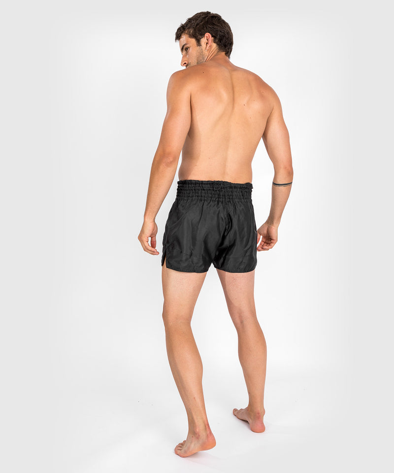 Muay Thai Shorts Classic Venum - Negro/Negro