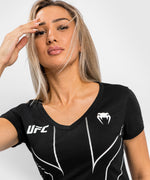 Camiseta de mujer UFC Venum Fight Night 2.0 Replica - Negra