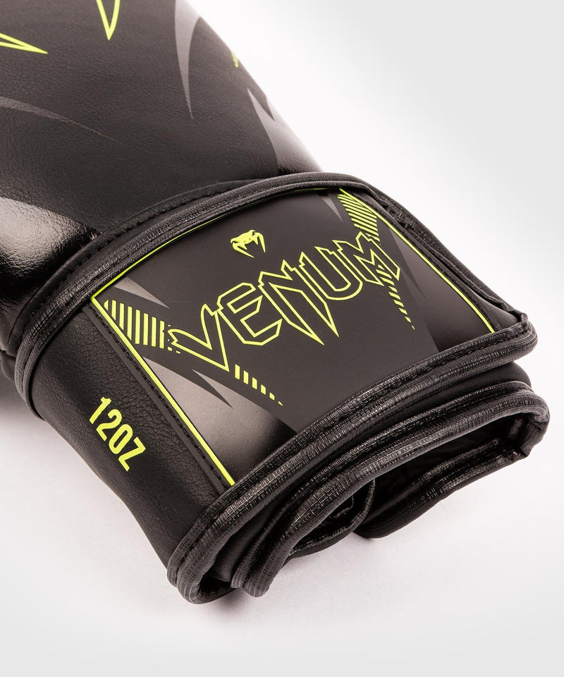 Guantes de Boxeo Venum Impact - Negro/Amarillo Fluo Foto 5