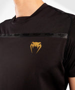 Camiseta Venum G-Fit Dry-Tech - Negro/Oro