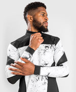 Venum G-Fit Marble Cuello de cremallera de manga larga Dry Tech - Mármol