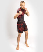 Pantalones cortos de combate Venum Nakahi - Negro/Rojo