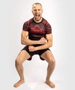 Pantalones cortos de combate Venum Nakahi - Negro/Rojo