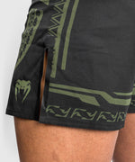 Pantalones cortos de combate Venum Nakahi  - Negro/Caqui