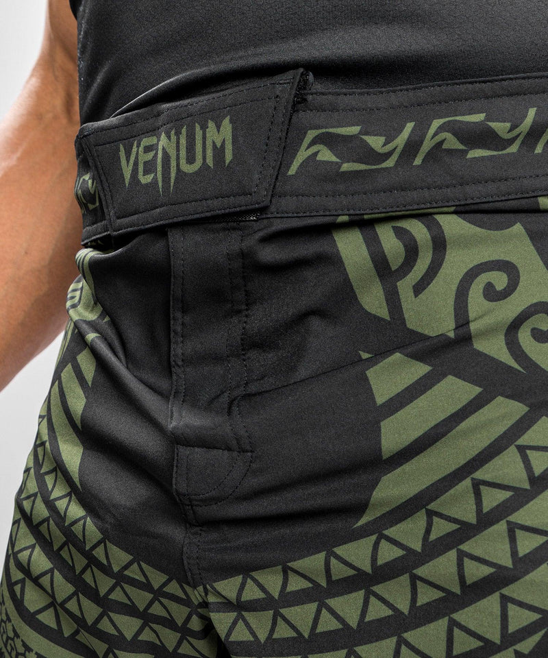 Pantalones cortos de combate Venum Nakahi  - Negro/Caqui