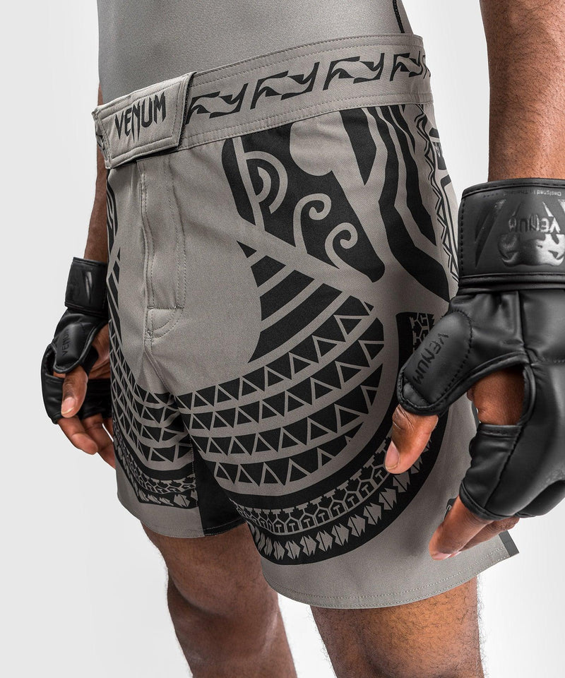 Pantalones cortos de combate Venum Nakahi - Gris