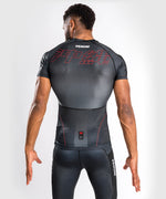 Rashguard Venum Okinawa 3.0 - Manga corta - Negro/Rojo