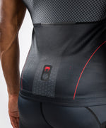 Rashguard Venum Okinawa 3.0 - Manga corta - Negro/Rojo