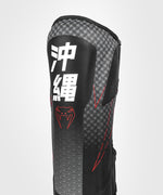 Espinilleras Venum Okinawa 3.0 - Negro/Rojo