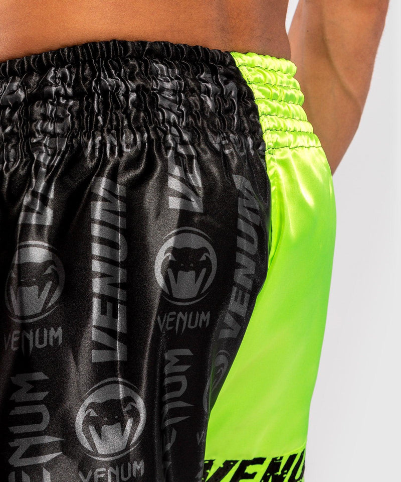 Pantalones cortos Venum Logos Muay Thai - Negro/Amarillo Foto 6