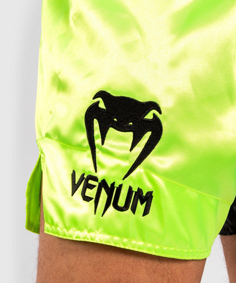 Pantalones cortos Venum Logos Muay Thai - Negro/Amarillo Foto 7