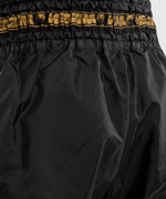 Pantalones cortos Venum Muay Thai Parachute - Negro/Dorado