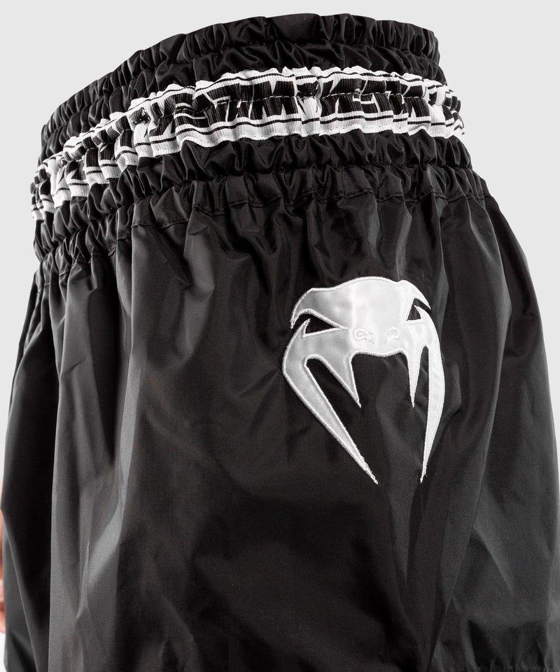 Pantalones cortos Venum Muay Thai Parachute - Negro/Blanco