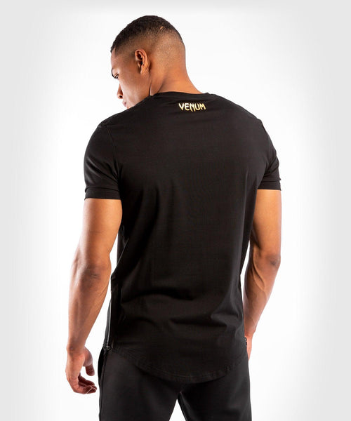 Camiseta Venum Petrosyan 2.0 - Negro/Dorado - 2