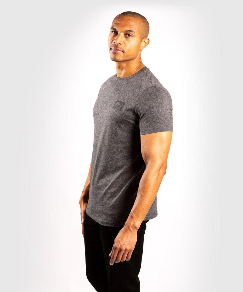 Camiseta Venum Stamp - Gris Oscuro - 3