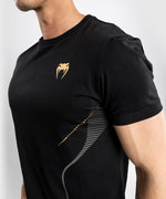 Camiseta de atletismo Venum - Negro/Dorado