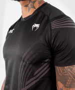 Camiseta T?©cnica Para Hombre Personalizada UFC Venum Authentic Fight Night - Negro Foto 6