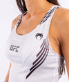 Camiseta Sin Mangas Con Sujetador Para Mujer UFC Venum Authentic Fight Night - Campe??n Foto 5