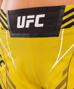 Pantal??n De Mma Para Mujer UFC Venum Authentic Fight Night â€? Modelo Corto - Amarillo Foto 5