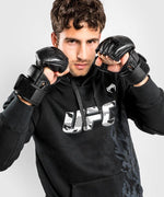 Sudadera Para Hombre UFC Venum Authentic Fight Week - Negro