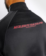 Chaqueta Venum UFC Performance Institute - Negro/Rojo