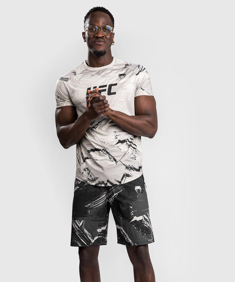 Camiseta UFC Venum Authentic Fight Week 2.0 Dry-Tech - Arena/Negro