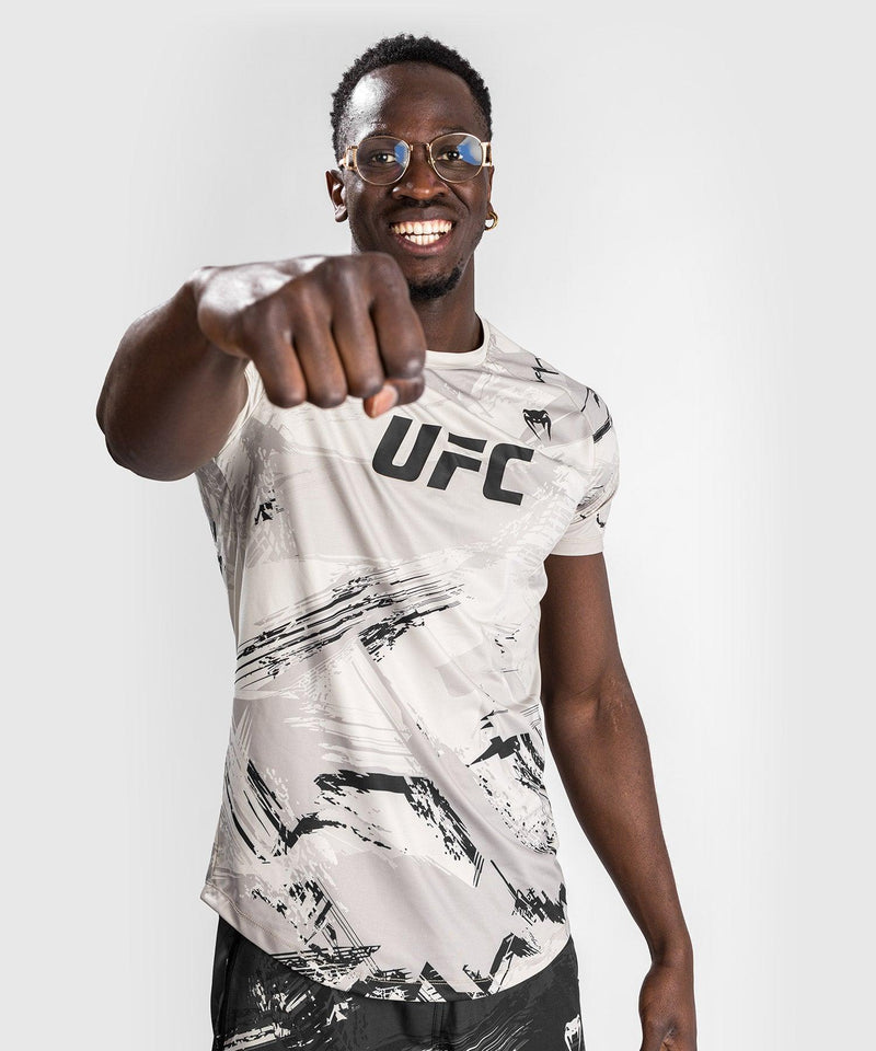 Camiseta UFC Venum Authentic Fight Week 2.0 Dry-Tech - Arena/Negro