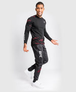 Pantalones deportivos UFC Venum Authentic Fight Week 2.0  - Negro/Rojo
