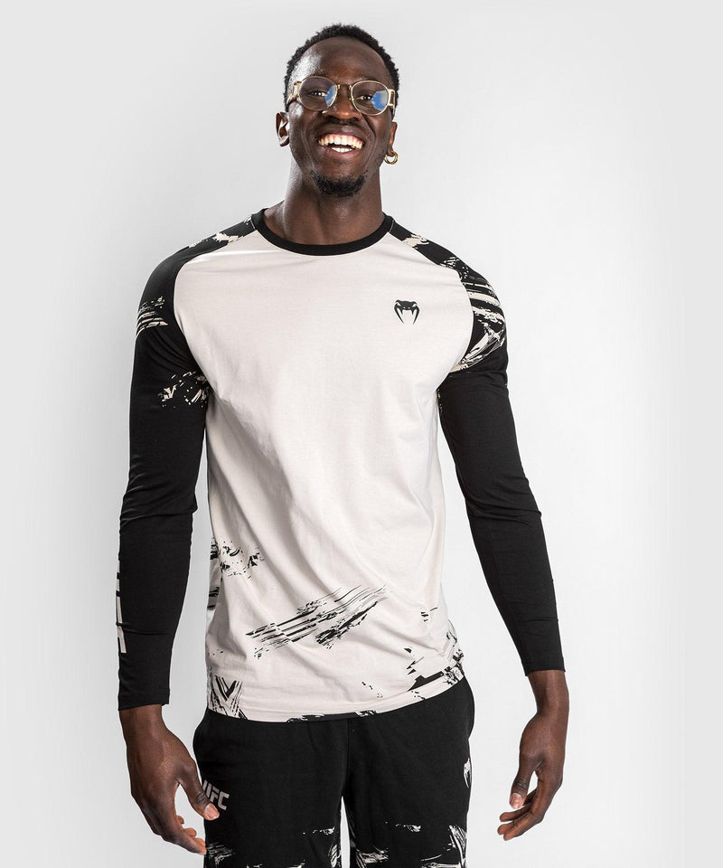UFC Venum Authentic Fight Week 2.0 T-Shirt - Long Sleeves - Sand/Black