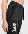 Pantalones deportivos UFC Venum Authentic Fight Week 2.0 - Para mujer - Negro/Arena