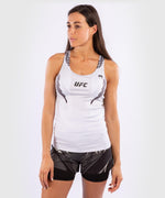 Camiseta Sin Mangas Con Sujetador Para Mujer UFC Venum Authentic Fight Night - Campe??n Foto 1