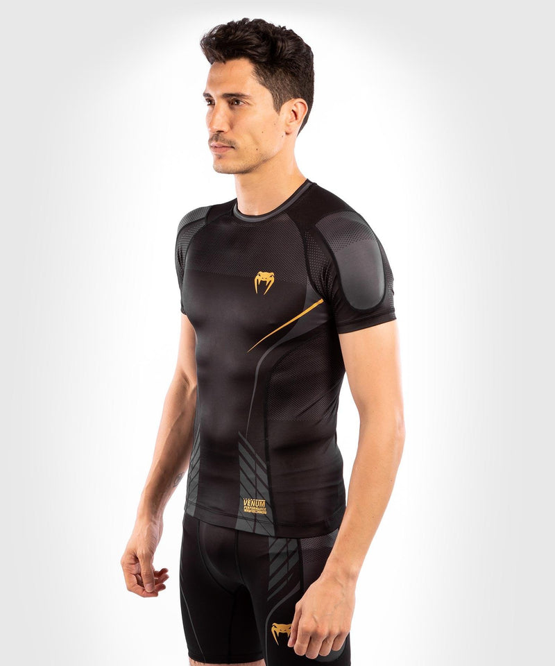 Camiseta de compresión Venum Athletics - Negro/Dorado