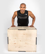 Venum Classic Evo Dry Tech Tank Top - Negro/Blanco