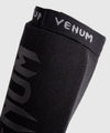 Espinilleras Venum Kontact - Negro/Negro Foto 6