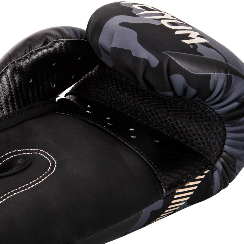Guantes de Boxeo Venum Impact - Camo Oscuro/Arena Foto 3