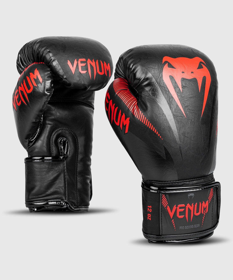 Guantes de Boxeo Venum Impact - Negro/Rojo Foto 1