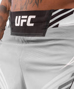 Pantal??n De MMA Para Hombre UFC Venum Authentic Fight Night â€? Modelo Corto - Blanco Foto 5